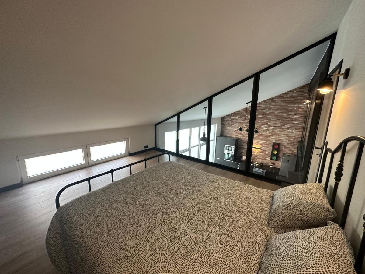 Lfa Magnifique Loft Veritable Avec Sauna Villa Flemalle-Grande Luaran gambar